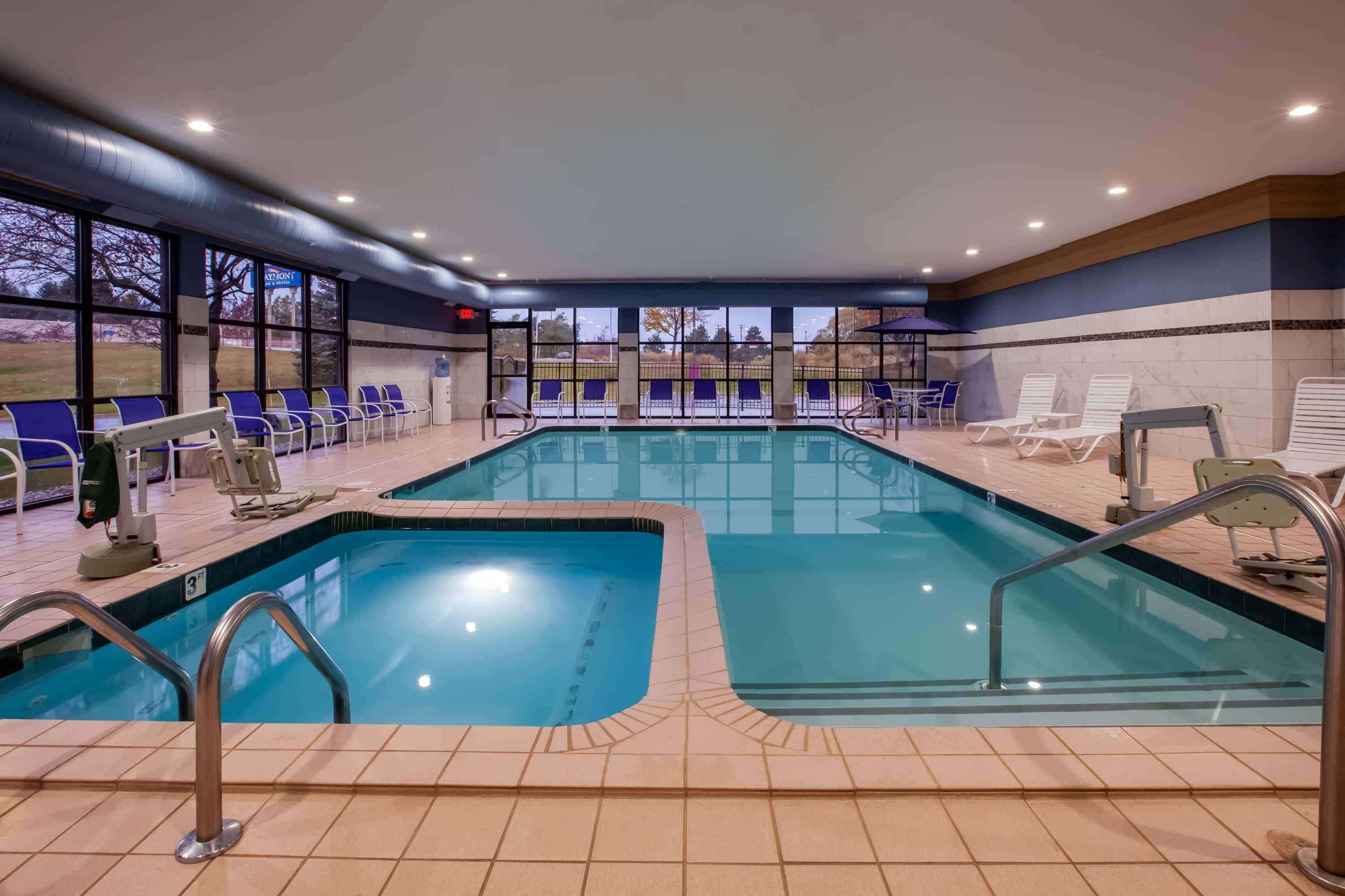 Baymont By Wyndham Traverse City Dış mekan fotoğraf